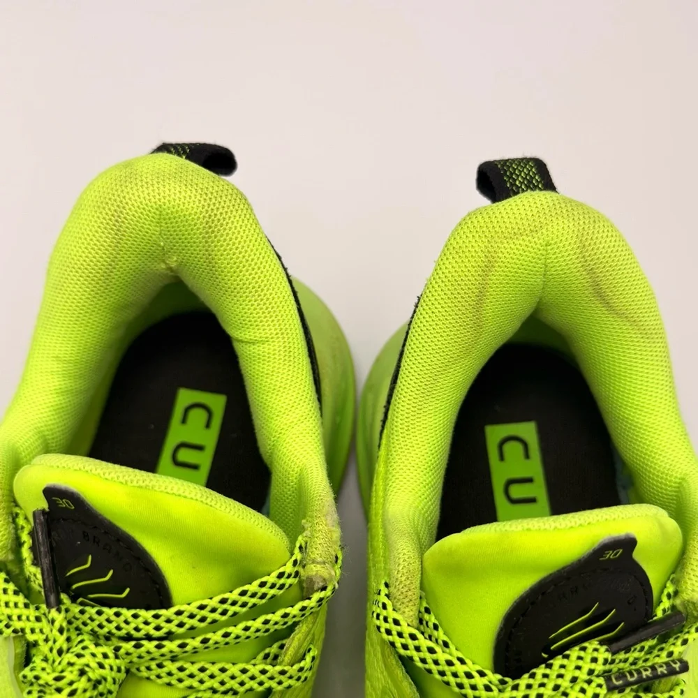 UNDER ARMOUR Curry 12 Extraterrestrial Shoes 6.5Y Hyper Green Basketball Sneaker